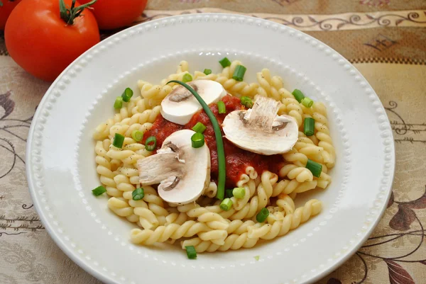 Gemelli with Scallions and Mushrooms — Stock Photo, Image