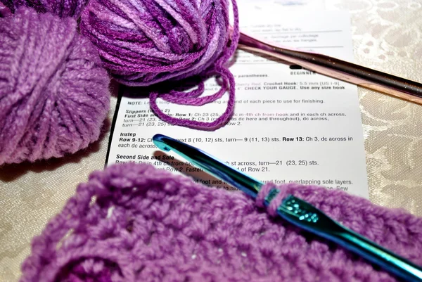 紫のかぎ針編み — ストック写真