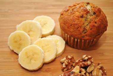 sağlıklı muzlu Fındıklı kek snack