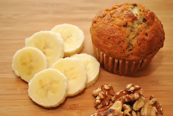 sağlıklı muzlu Fındıklı kek snack