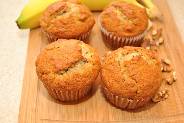 taze muz kekler kesme tahtası