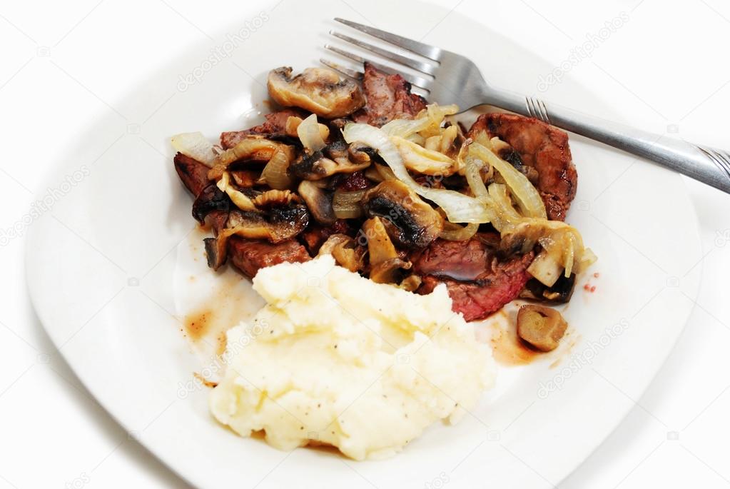 Steak with Mushrooms and Onions with Mashed Potatoes