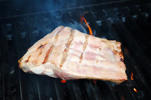 Grilling a Slab of Baby Back Ribs — Stock Photo, Image