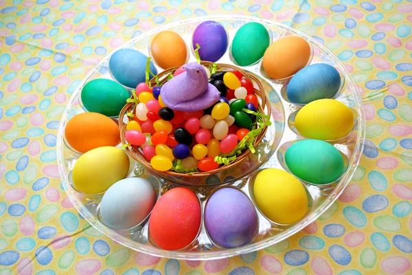 Tradiční velikonoční dobroty barvené vejce želé — Stock fotografie