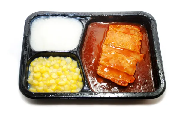 BBQ Pork TV Jantar com Milho e Batatas — Fotografia de Stock