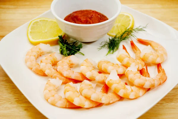 Appetizer Fresh Cooked Shrimp Sliced Lemon Cocktail Sauce Dill Parsley — Stock Photo, Image