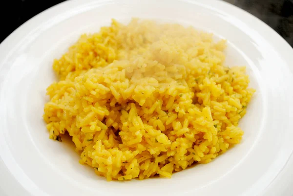 Side Dish Steaming Herb Yellow Rice — Stock Photo, Image