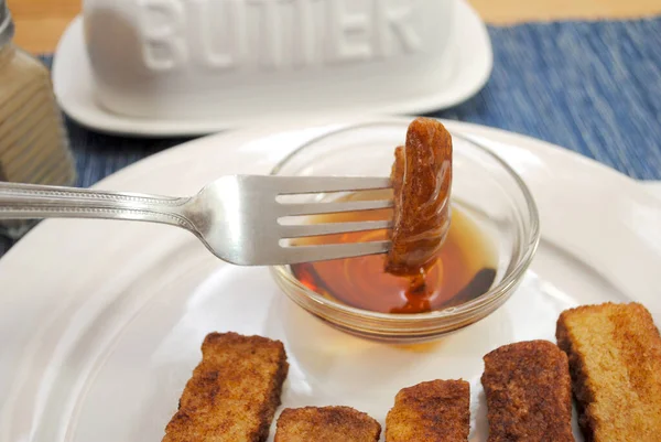 Dipping French Toast Sticks Maple Syrup — Stock Photo, Image