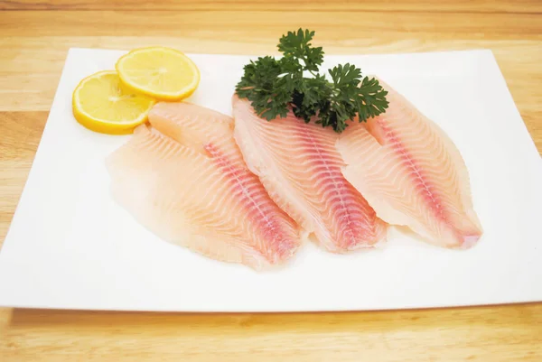 Organic White Fish Lemon Parsley — Stock Photo, Image