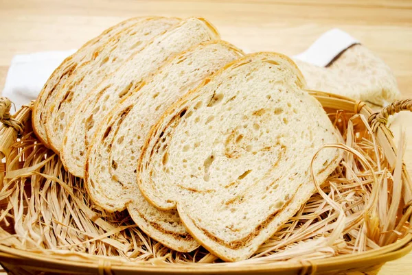 Rye Pumpernickel Swirled Loaf Bread Breadbasket — Stock Photo, Image