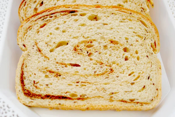 Żyto Pumpernickel Wirujący Bochenek Chleba Koszu Chleb — Zdjęcie stockowe