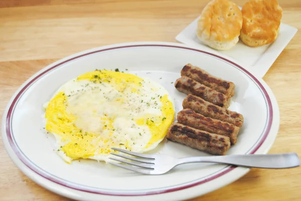 Śniadanie Smażone Jaja Kiełbasą Linki — Zdjęcie stockowe