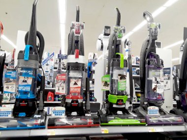 Adı Brand Zemin Temizleme Makineleri Walmart Food Super Center 'da 2 Nisan 2022-North Windham, CT, ABD