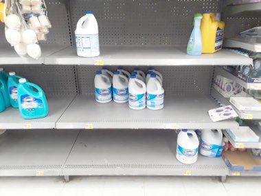 2 Nisan 2022 - Walmart, North Windom, CT, ABD