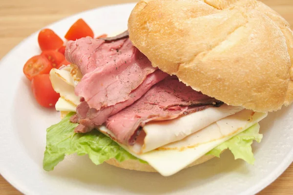 Roast Beef Turkey Deli Sandwich White Plate — Stock Photo, Image