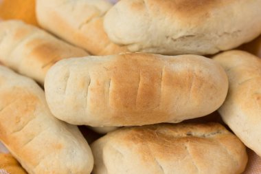 Taze ev yapımı ekmek, yakın plan seçici odaklanma.