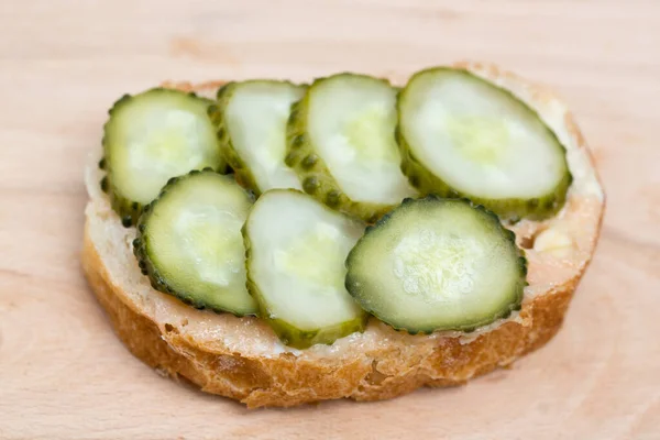 Small Open Sandwich Spread Cucumber Wooden Board — Stock Photo, Image