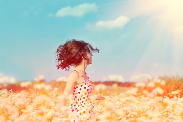 Little girl  on the meadow — Stock Photo, Image