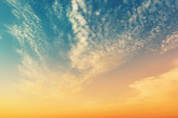 Bunt Bewölkter Himmel Bei Sonnenuntergang Farbverlauf Himmel Textur Abstrakte Natur — Stockfoto