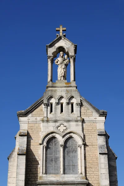 Chapel Notre dame du raisin at Mont Bruilly in Fabjolais — стоковое фото