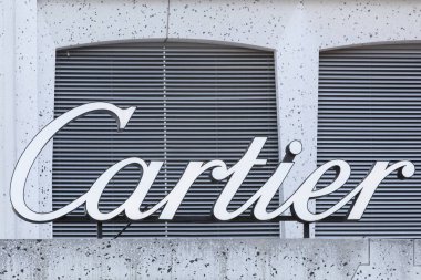 Cenevre, İsviçre - 14 Ağustos 2016: Cartier Fransız lüks mal holdingi. Şirket mücevher ve saat tasarlar, üretir, dağıtır ve satar.