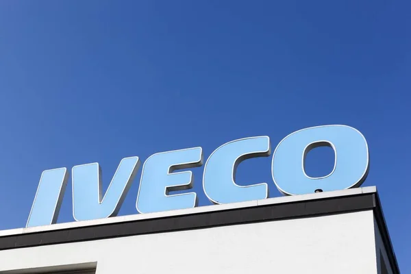 Remscheid September 2018 Iveco Logo Auf Einem Gebäude Iveco Eine — Stockfoto