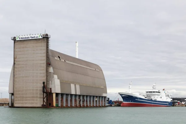 Hirtshals Denmark June 2015 Floating Dock Hirtshals Harbor Denmark — Stock Photo, Image
