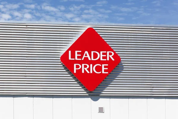 Villefranche France June 2017 Leader Price Logo Wall Leader Price — Stockfoto