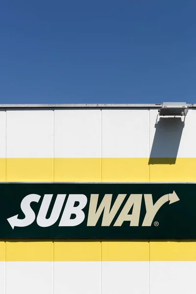 Lozanne Prancis Juli 2016 Logo Subway Pada Fasad Subway Adalah — Stok Foto