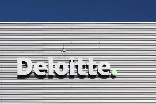 Aalborg Danimarka Temmuz 2017 Bir Duvarda Deloitte Logosu Deloitte Dünyanın — Stok fotoğraf