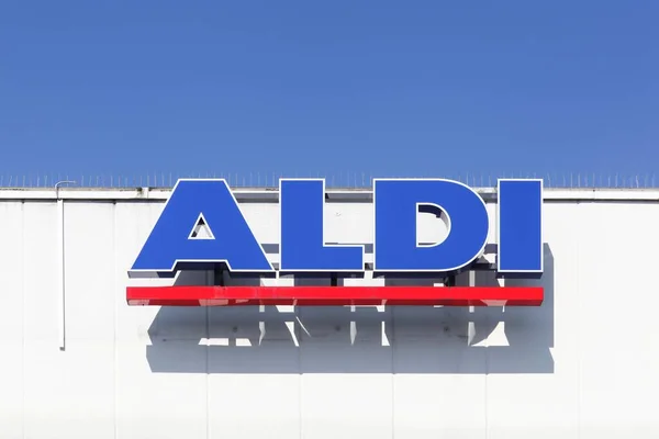 Flensburg Germany June 2016 Υπογραφή Aldi Τοίχο Aldi Είναι Μια — Φωτογραφία Αρχείου