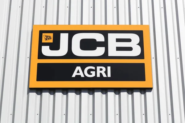 Autun フランス 2020年7月5日 壁にJcbロゴ Jcbは 1945年に設立された建設 廃棄物処理 解体用機器の英国のメーカーです — ストック写真