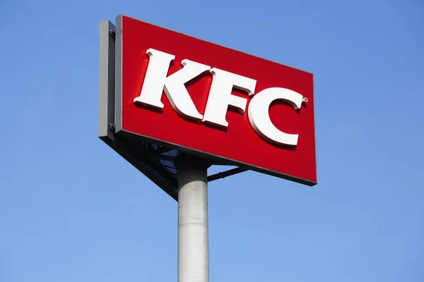 Gyhum Germany July 2018 Kfc Logo Pole Kfc Fast Food — Stock fotografie