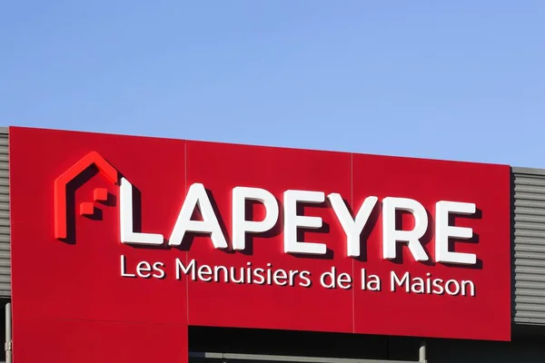 Limonest Франція Червня 2021 Логотип Lapeyre Стіні Lapeyre Французька Компанія — стокове фото