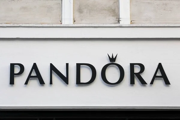 Copenhague Dinamarca Octubre 2021 Logo Pandora Una Pared Pandora Fabricante — Foto de Stock