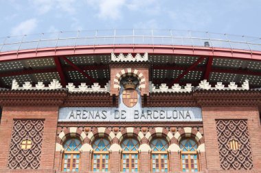 Barselona, İspanya - 18 Temmuz 2013: Arenas de Barcelona binası. Bina 2011 yılında Arenas de Barcelona adlı bir alışveriş merkezi olarak yeniden açıldı.