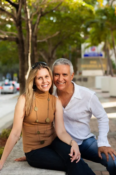 Casal atraente — Fotografia de Stock