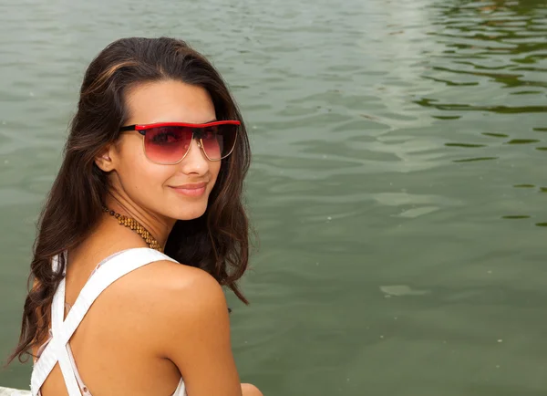 Beautiful Young Woman in Paris — Stock Photo, Image