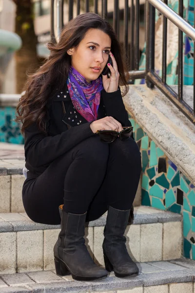 Schöne junge Frau — Stockfoto