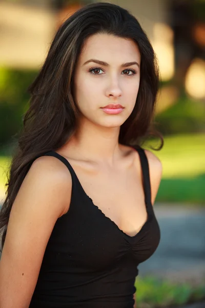 Beautiful Young Woman — Stock Photo, Image