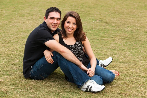 Casal jovem — Fotografia de Stock