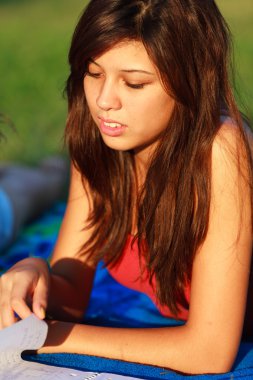 güzel üniversiteli kız