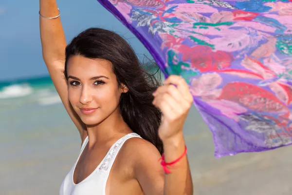 Mulher bonita jovem — Fotografia de Stock