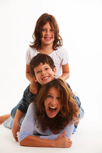 Junge Familie — Stockfoto