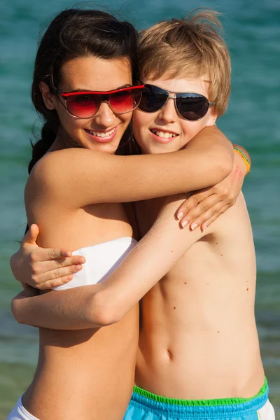 Loving teenagers — Stock Photo, Image