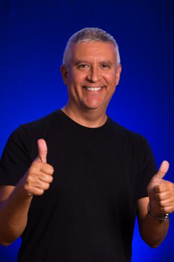 yakışıklı adam