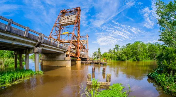 Vintage bridge — Stock Photo, Image