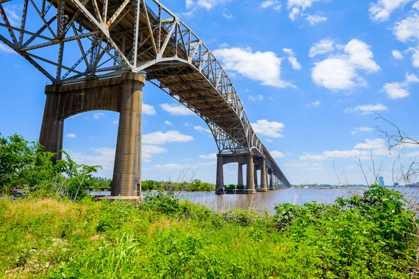 Golf kust brug — Stockfoto