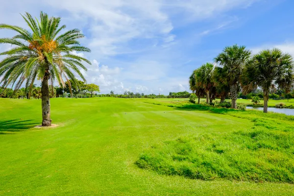 Beautiful Golf Course — Stock Photo, Image