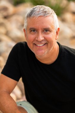 yakışıklı adam